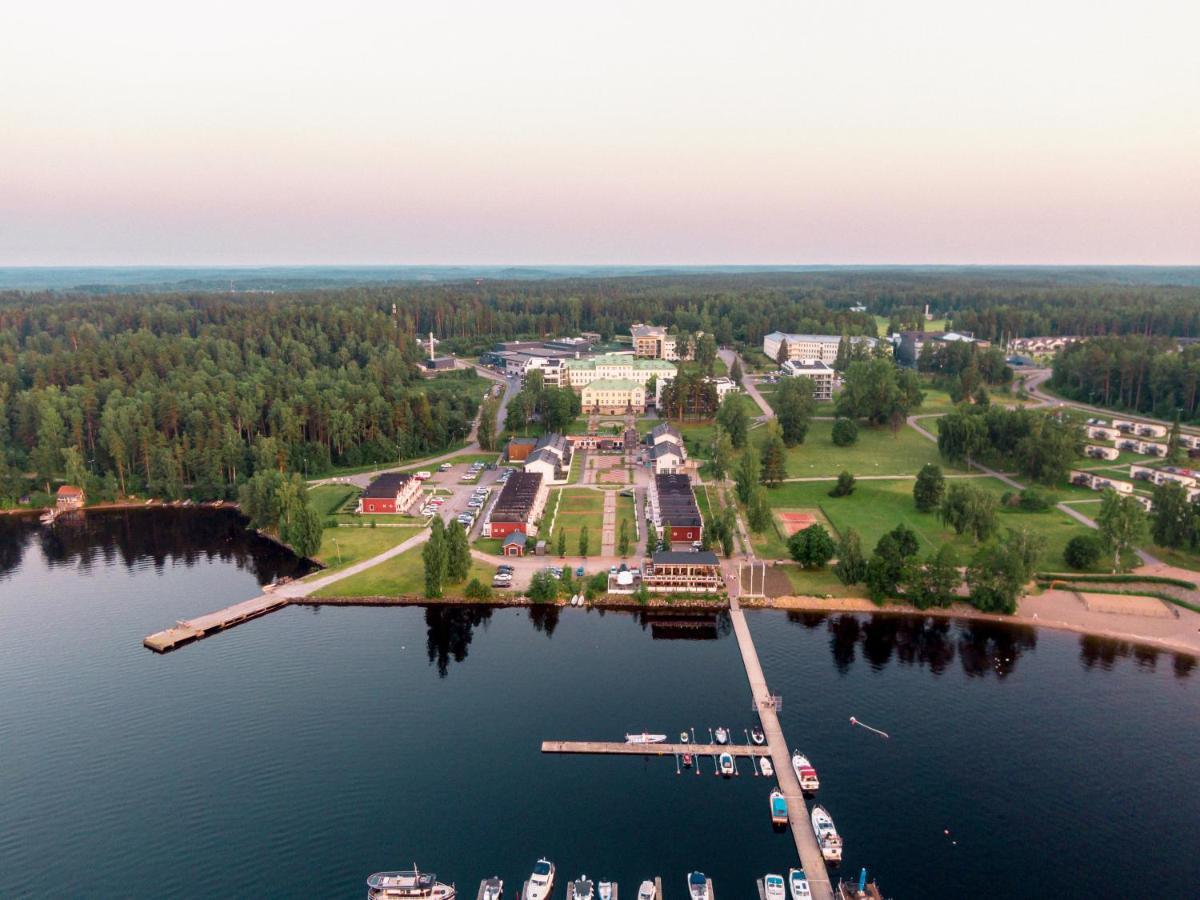 Holiday Club Saimaan Rauha Superior Apartments Иматра Екстериор снимка